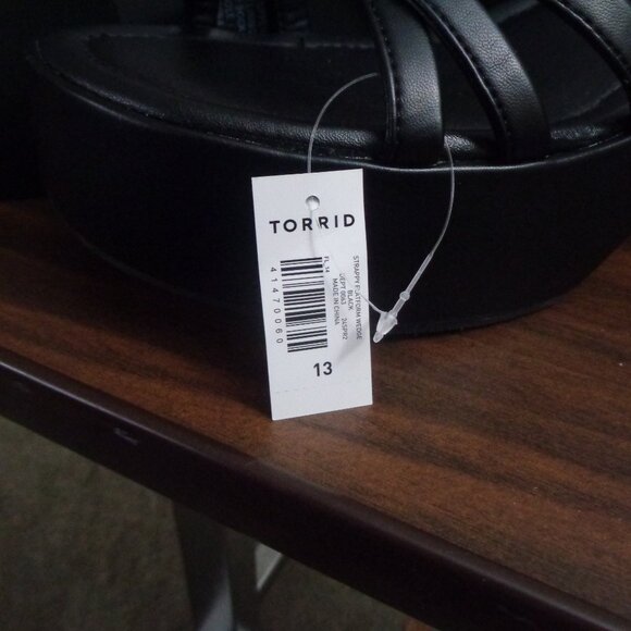 Torrid  Strappy Flatform Wedge13 WW - Picture 6 of 8